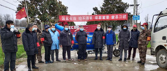 抗疫志愿者--貝蜜兒湖北省區(qū)經(jīng)理章雨在湖北襄陽小樊村